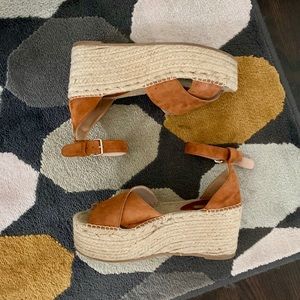 Suede and jute platform wedges🍂